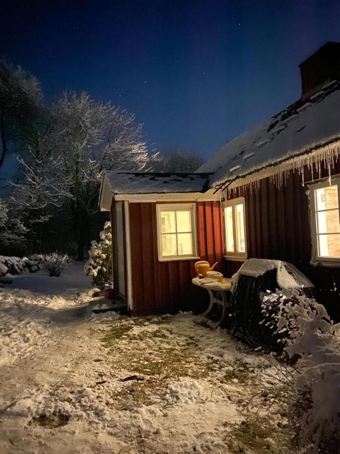 Mysig Stuga Naera Aestad Vingard & Spa Villa Exterior foto