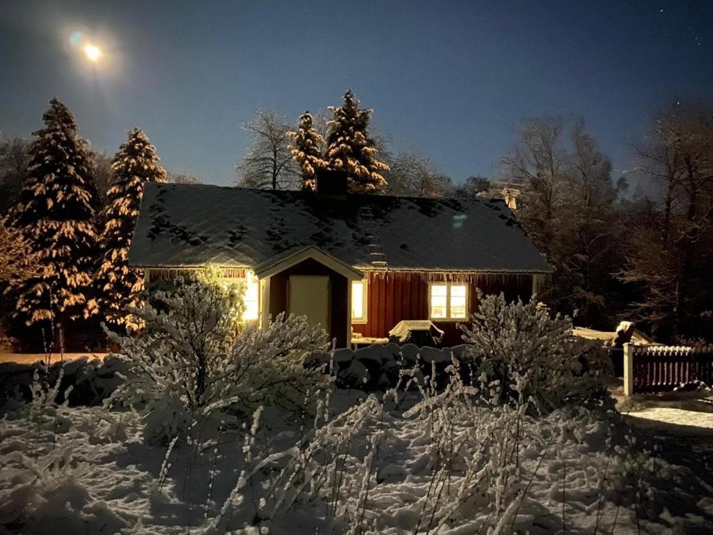 Mysig Stuga Naera Aestad Vingard & Spa Villa Exterior foto